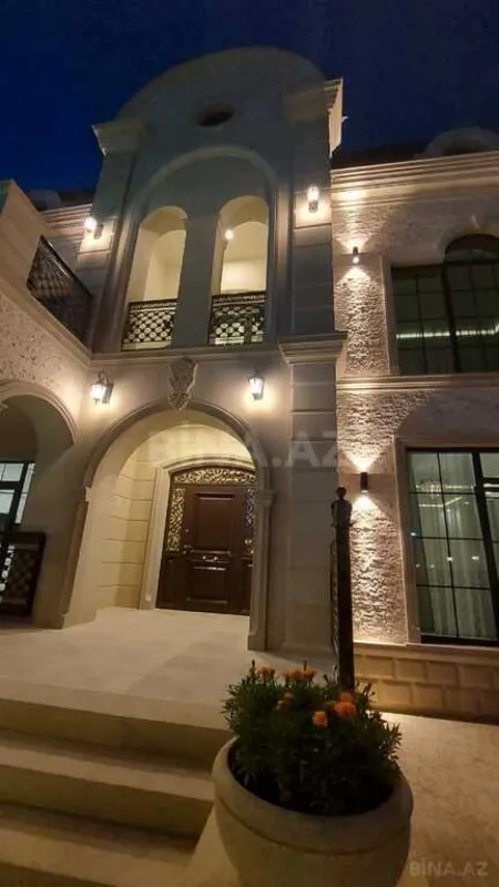 Satılır 6 otaqlı həyət evi 500 m²