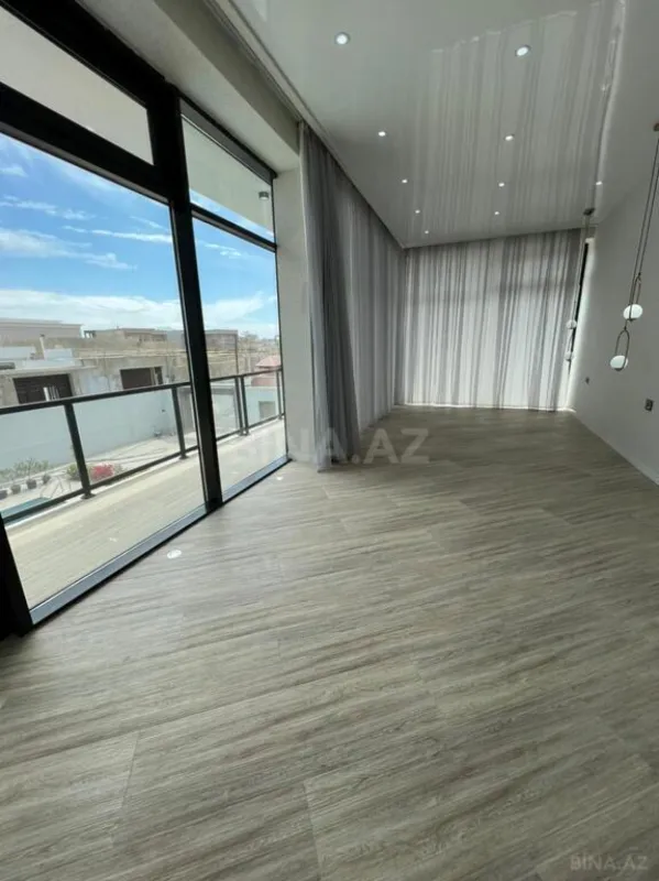 Satılır həyət evi 300 m²