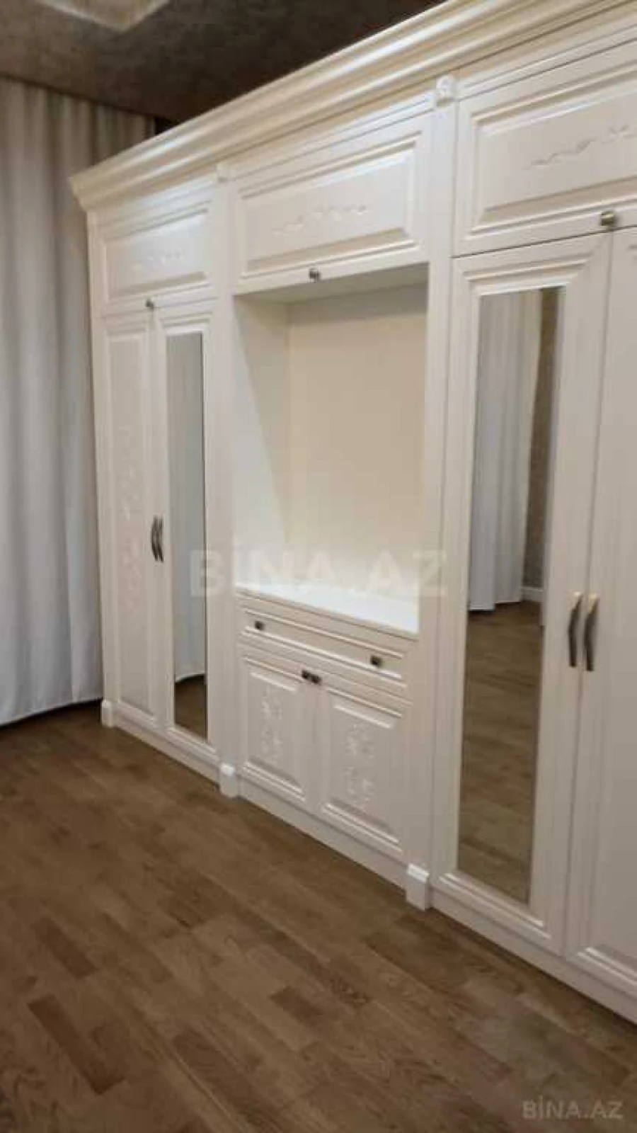 Kirayə verilir 5 otaqlı həyət evi 360 m²