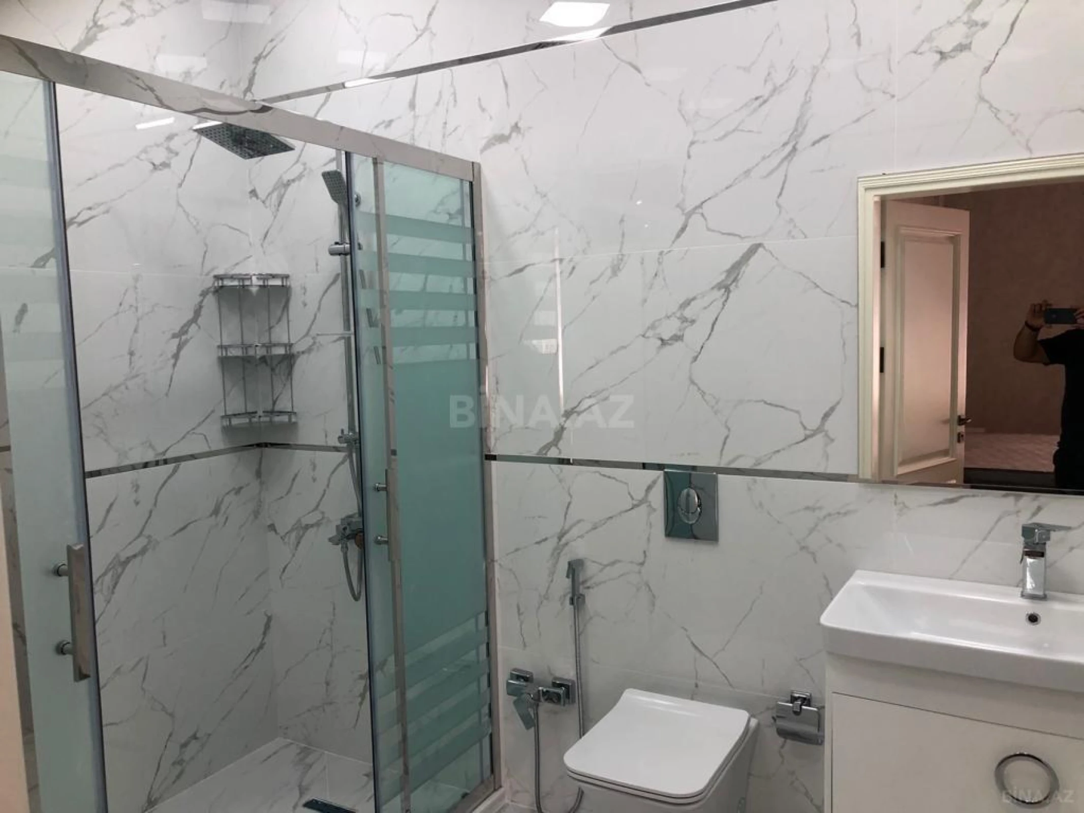 Kirayə verilir 5 otaqlı həyət evi 360 m²