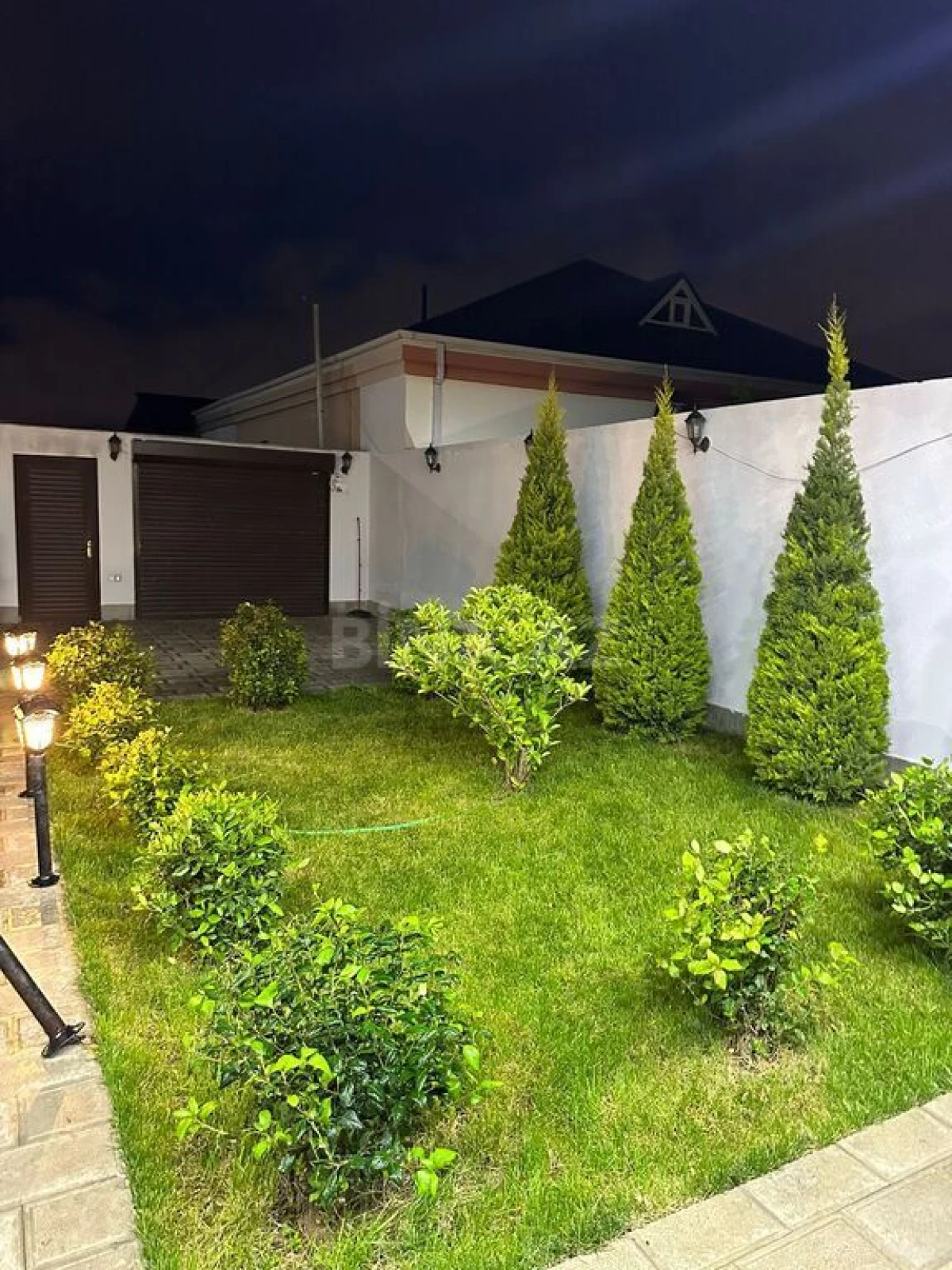 Kirayə verilir 4 otaqlı həyət evi 200 m²