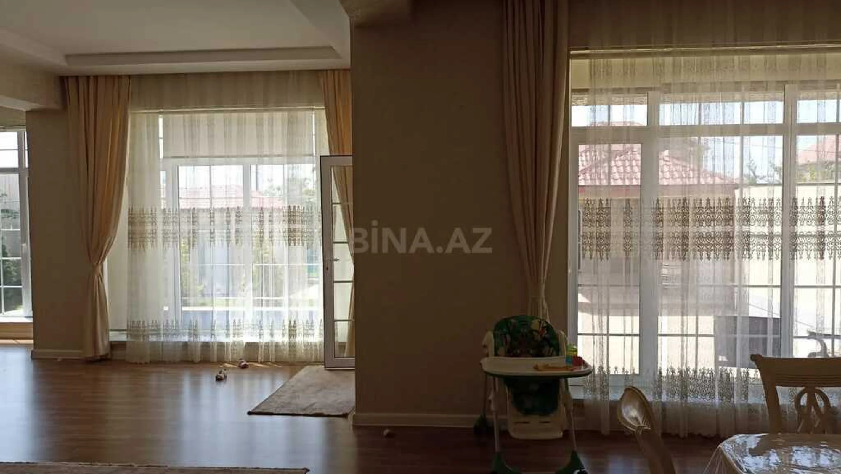 Kirayə verilir 5 otaqlı həyət evi 260 m²