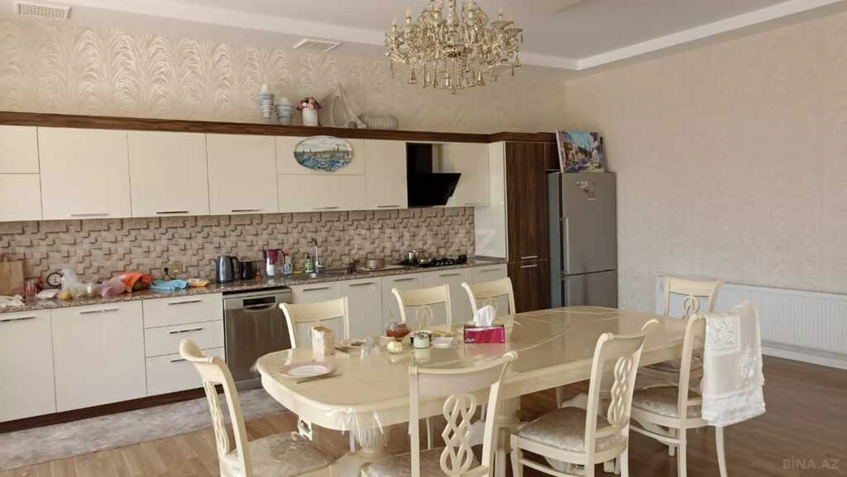 Kirayə verilir 5 otaqlı həyət evi 260 m²