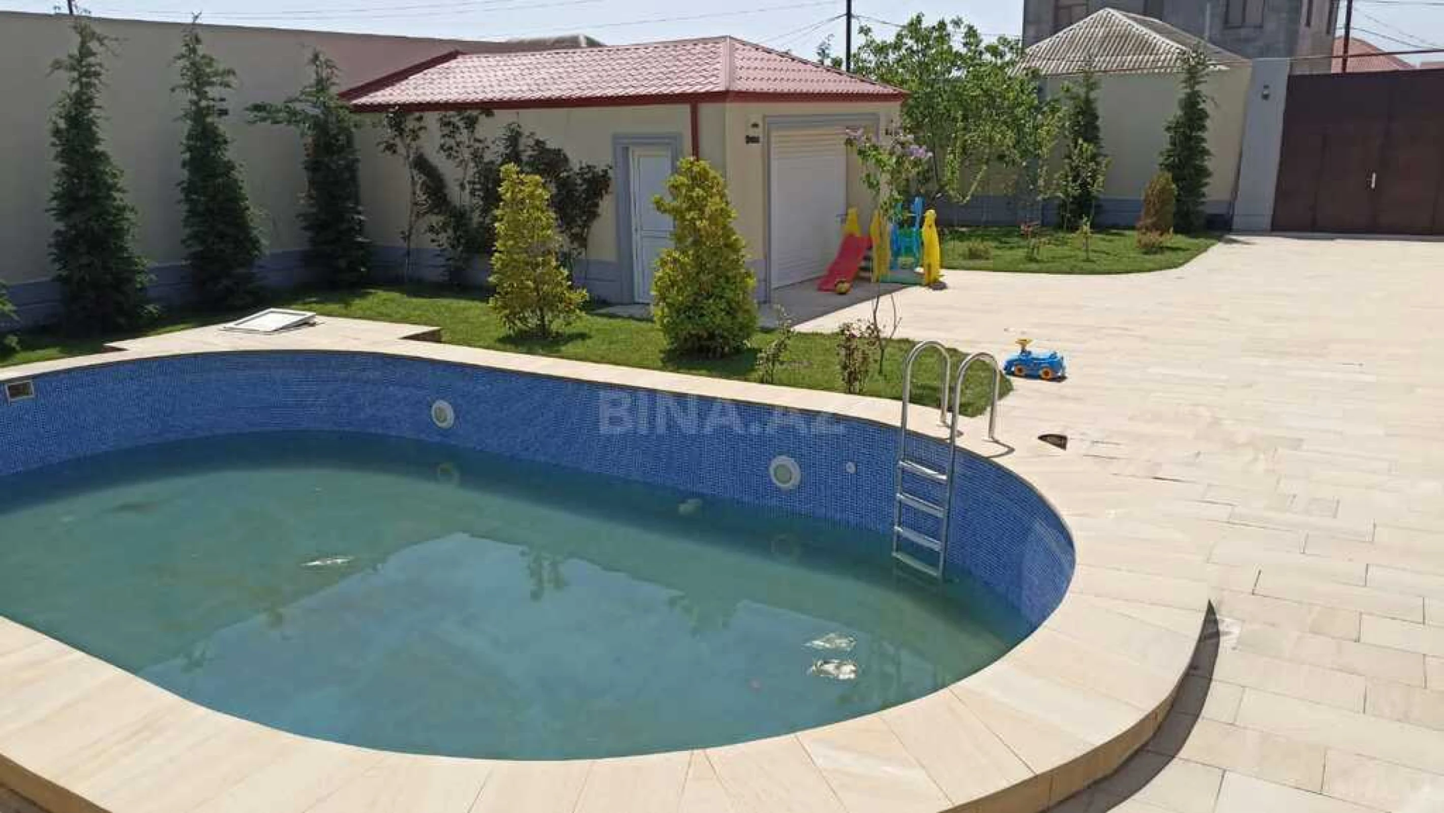Kirayə verilir 5 otaqlı həyət evi 260 m²