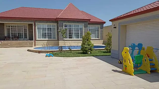 Kirayə verilir 5 otaqlı həyət evi 260 m²