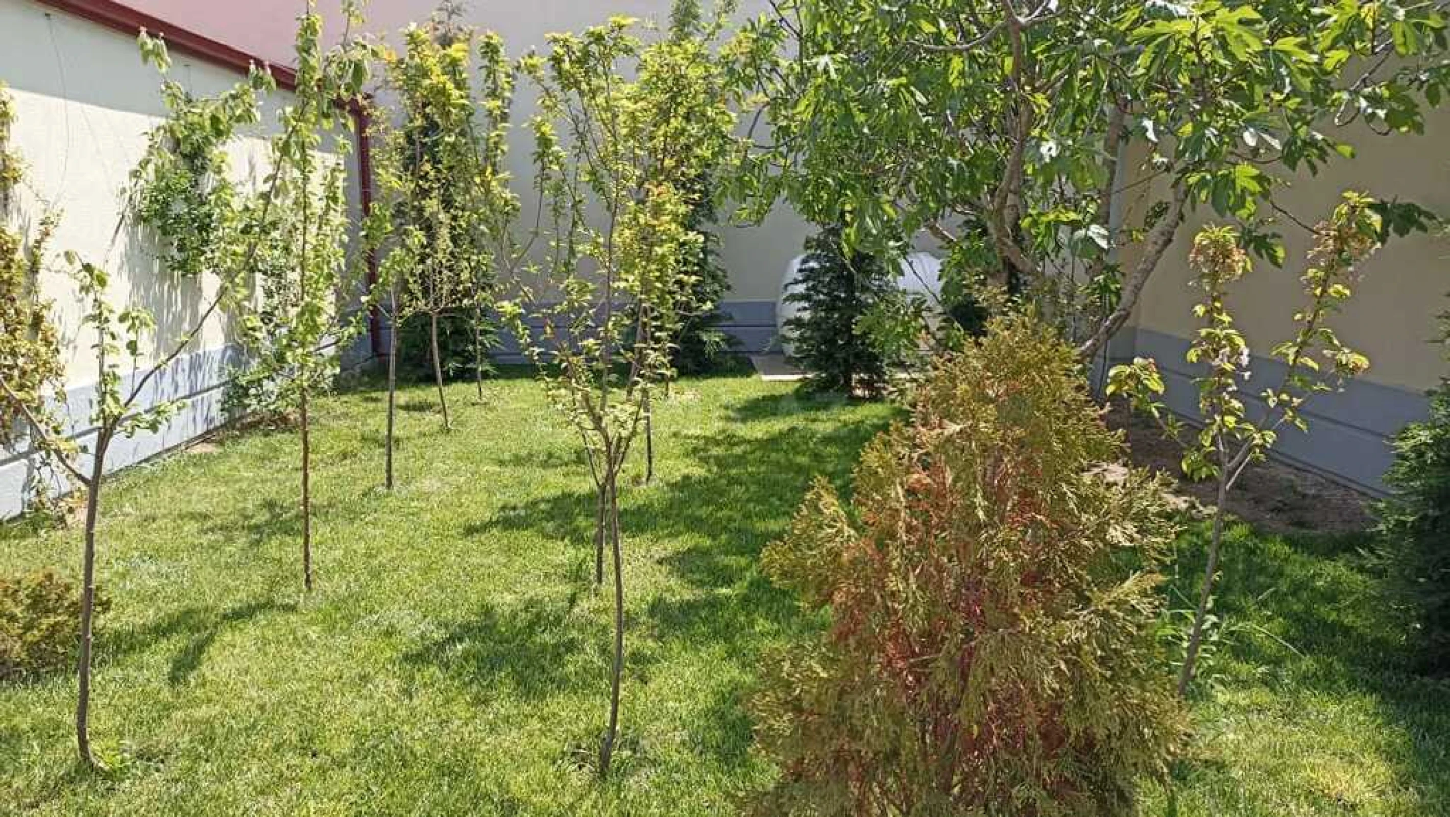 Kirayə verilir 5 otaqlı həyət evi 260 m²