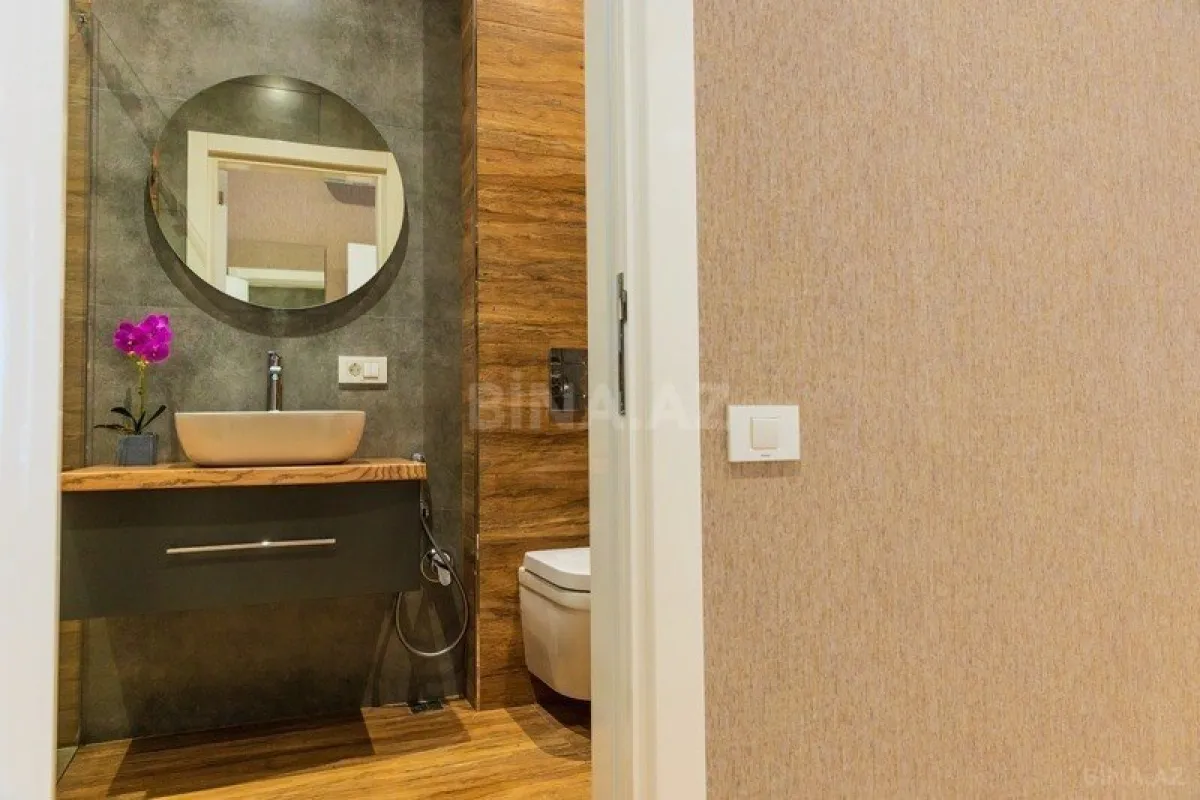 Satılır həyət evi 600 m²