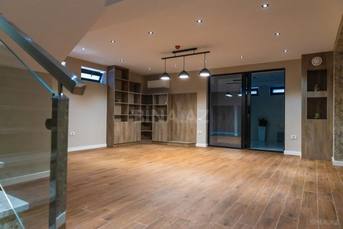 Satılır həyət evi 600 m²