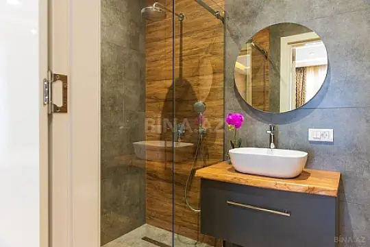 Satılır həyət evi 600 m²