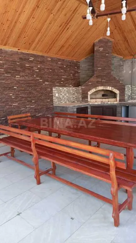 Kirayə verilir 4 otaqlı həyət evi 240 m²