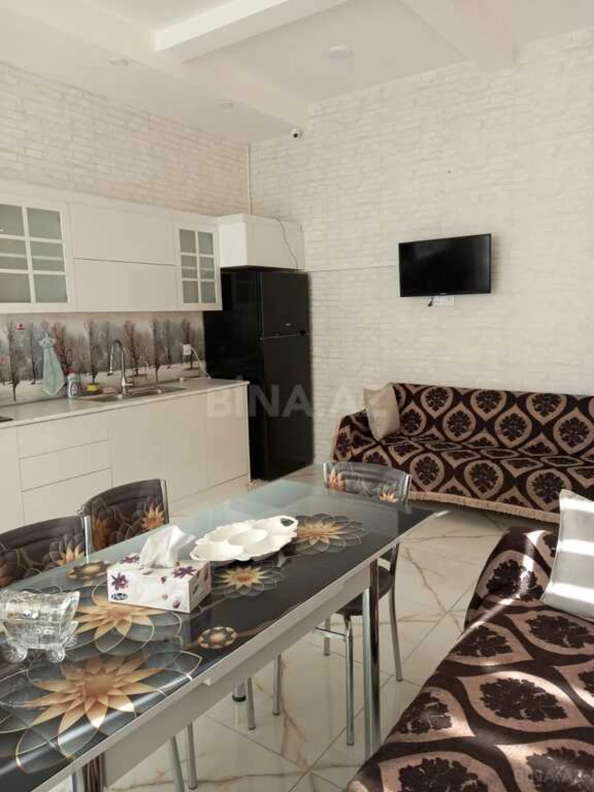 Kirayə verilir 4 otaqlı həyət evi 240 m²