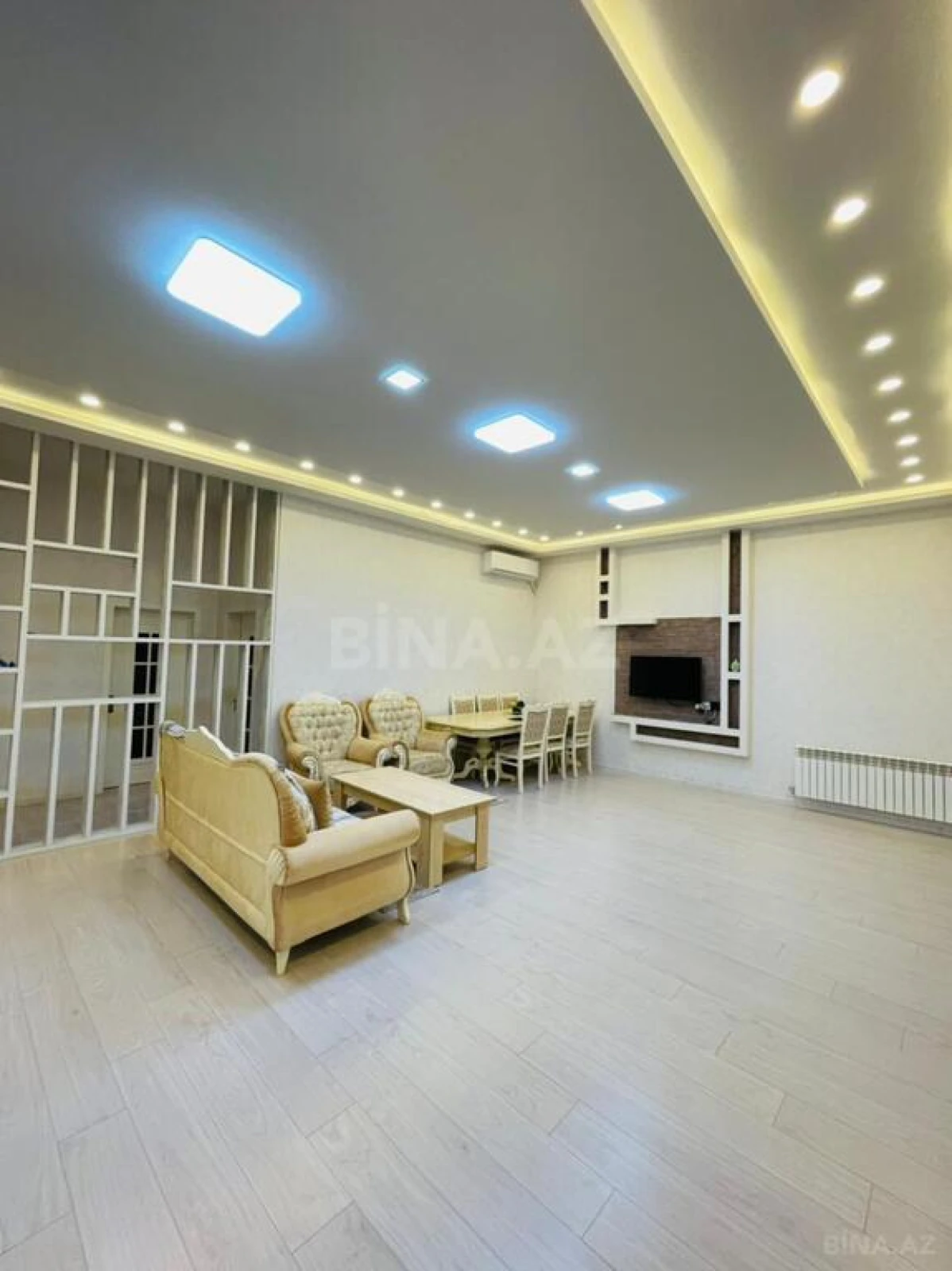 Kirayə verilir 4 otaqlı həyət evi 240 m²