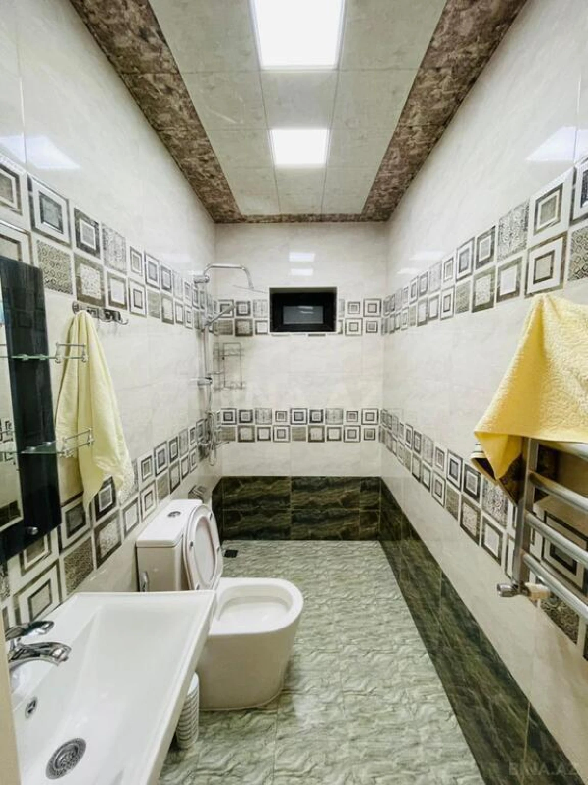 Kirayə verilir 4 otaqlı həyət evi 240 m²