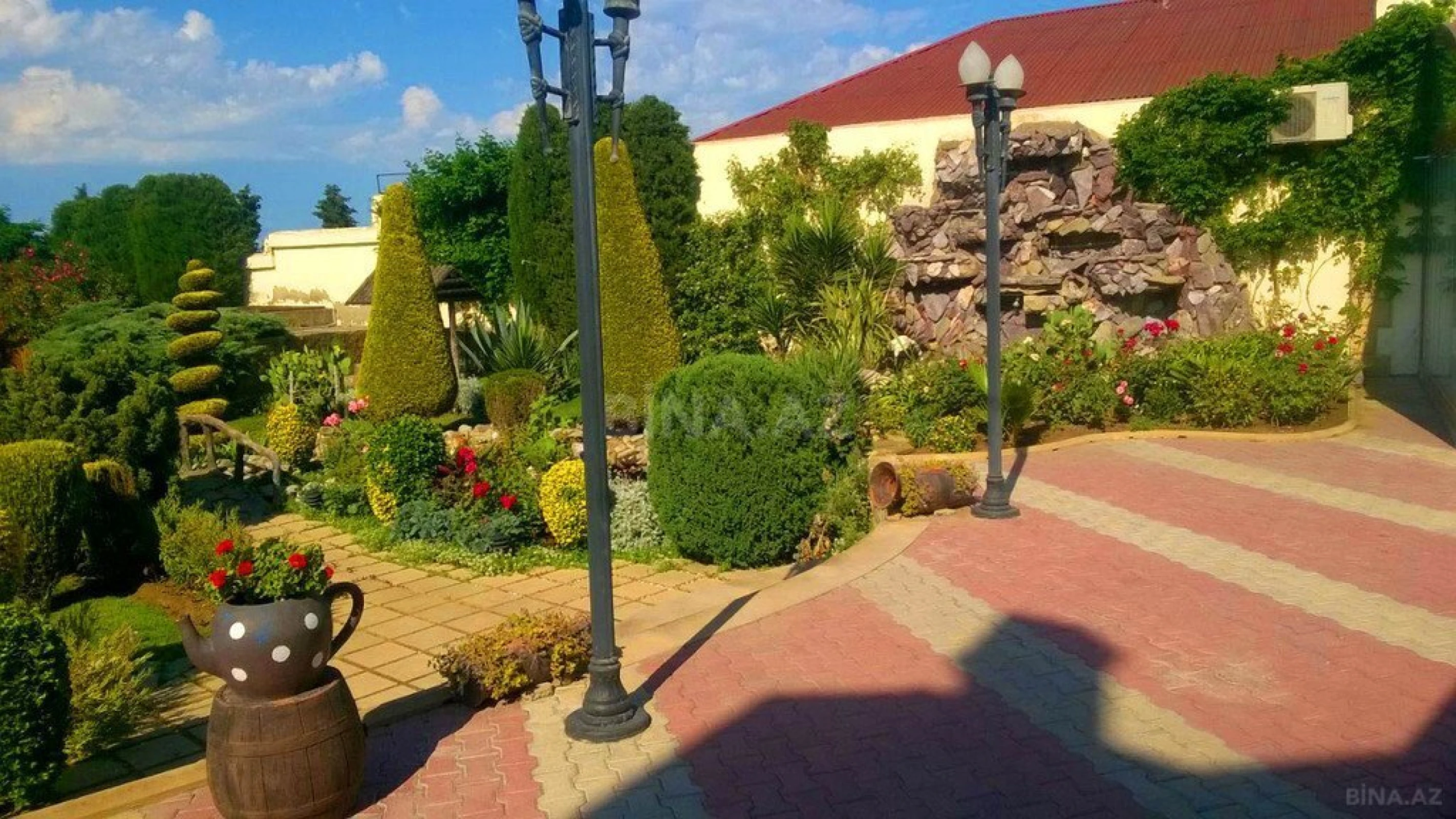 Satılır həyət evi 500 m²