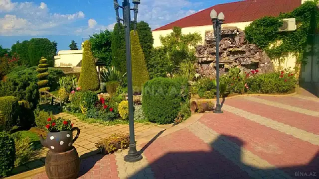 Satılır həyət evi 500 m²