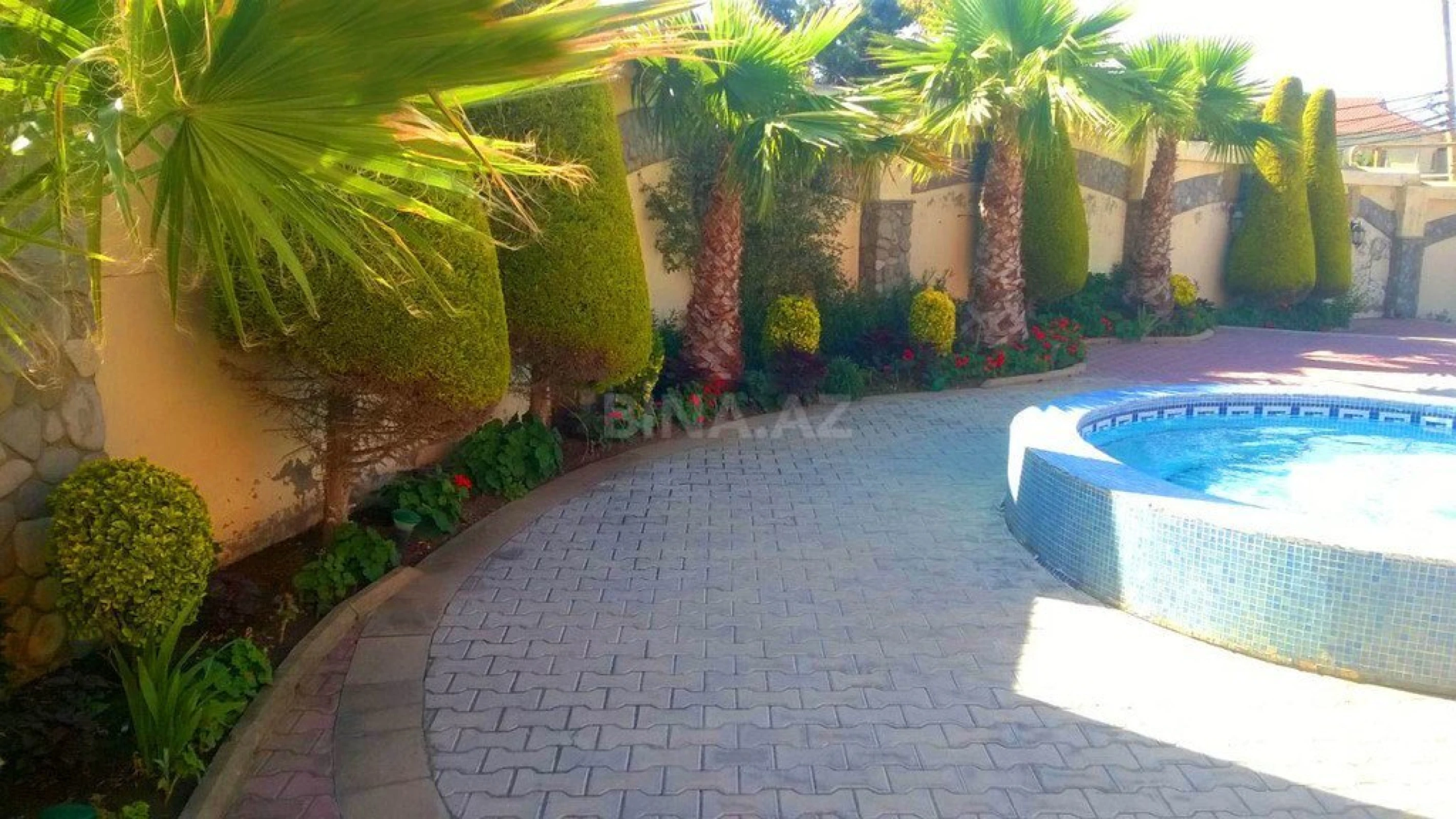 Satılır həyət evi 500 m²