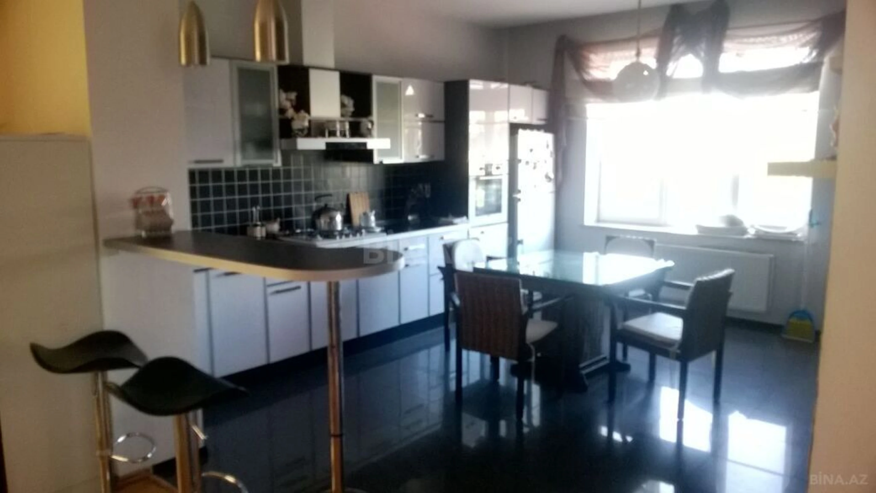 Satılır həyət evi 500 m²