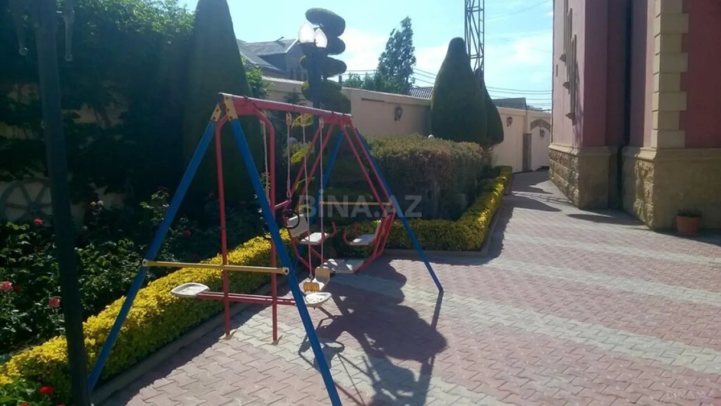 Satılır həyət evi 500 m²
