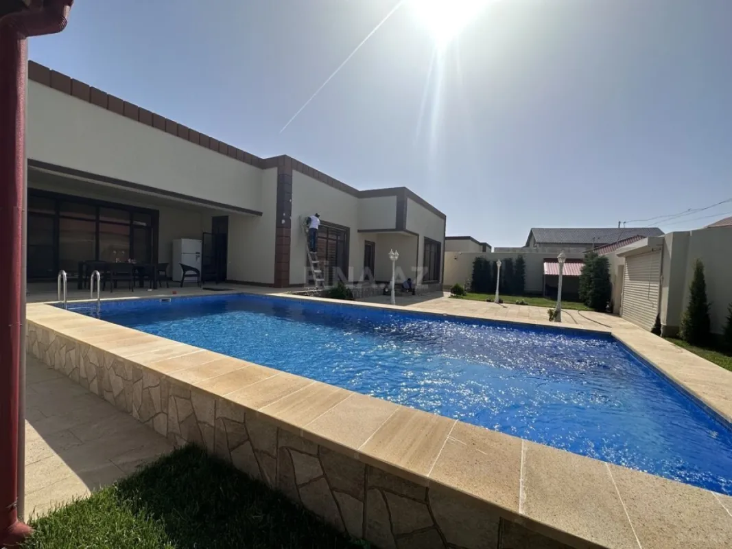 Kirayə verilir 5 otaqlı həyət evi 220 m²