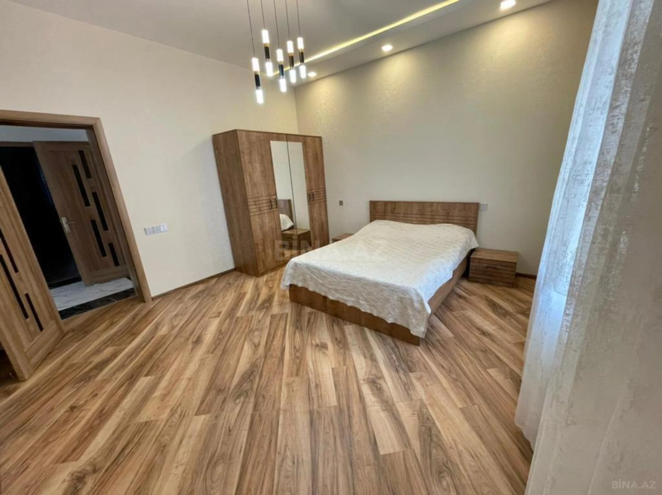 Kirayə verilir 4 otaqlı həyət evi 220 m²