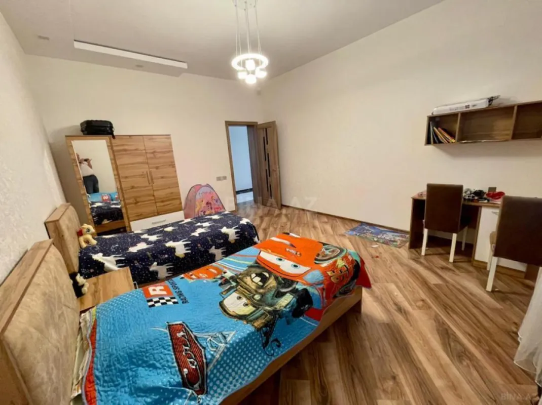 Kirayə verilir 4 otaqlı həyət evi 220 m²