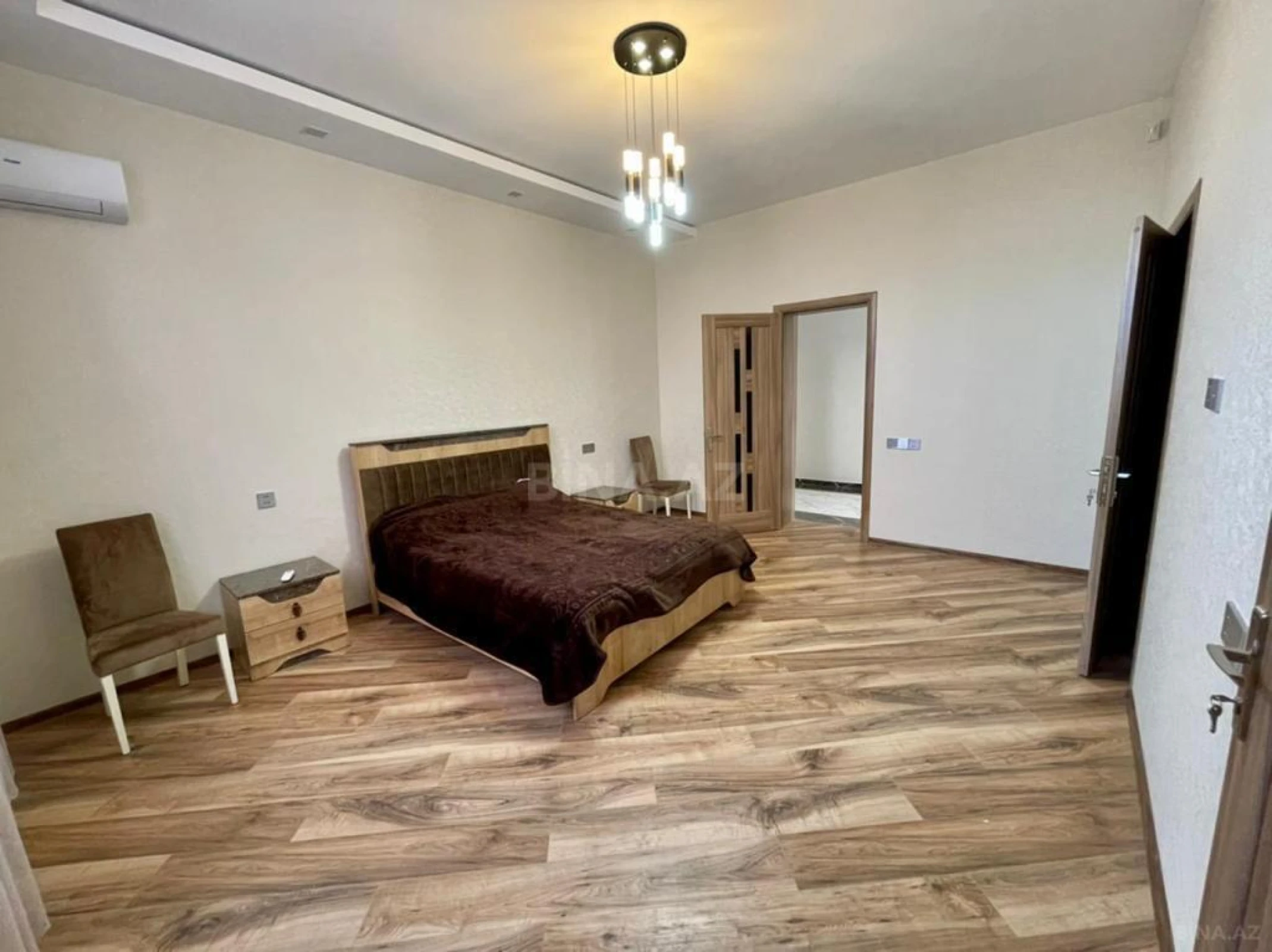 Kirayə verilir 4 otaqlı həyət evi 220 m²