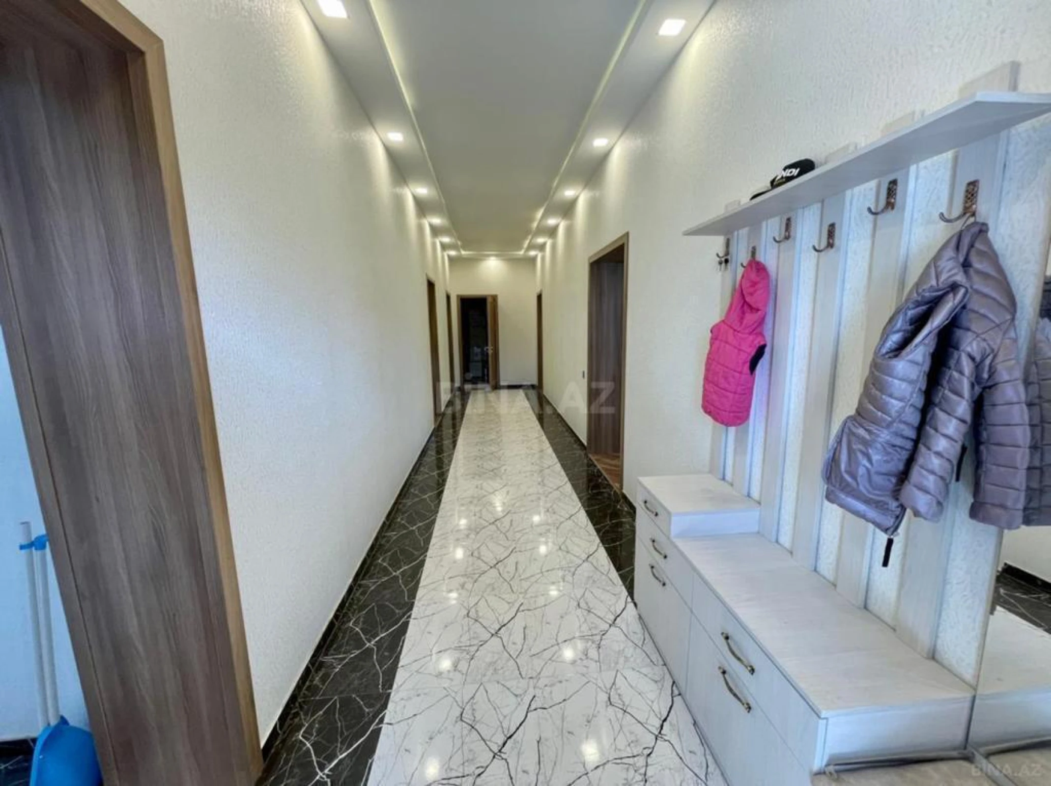 Kirayə verilir 4 otaqlı həyət evi 220 m²