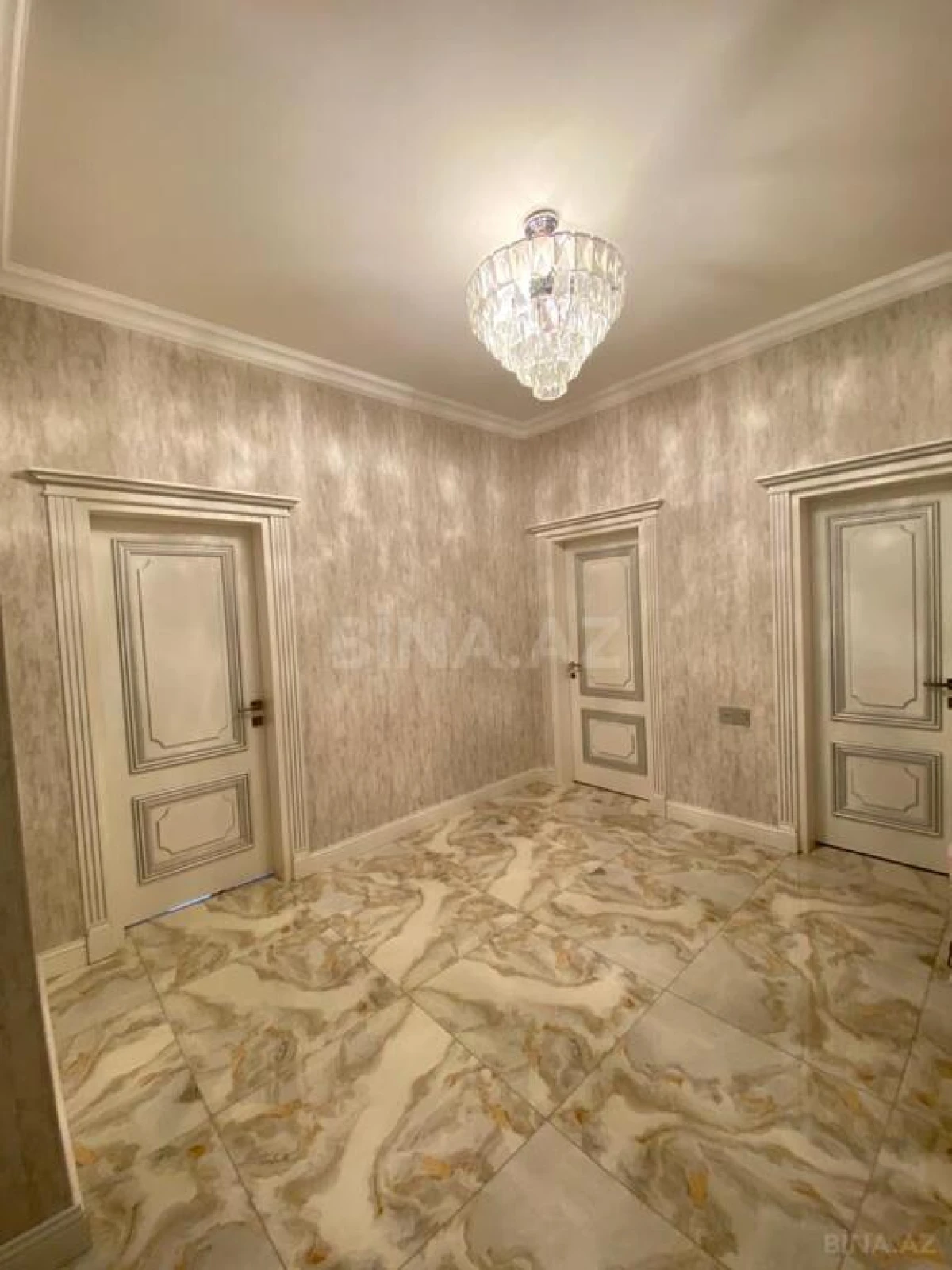 Kirayə verilir 5 otaqlı həyət evi 220 m²