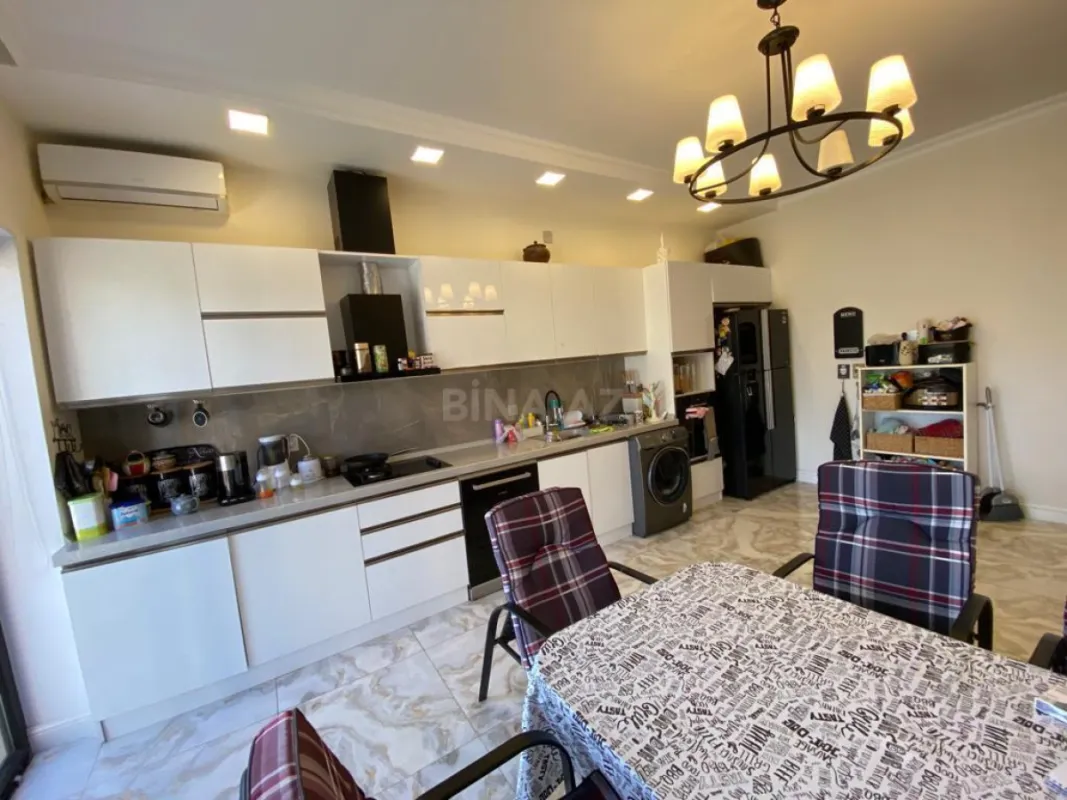 Kirayə verilir 5 otaqlı həyət evi 220 m²