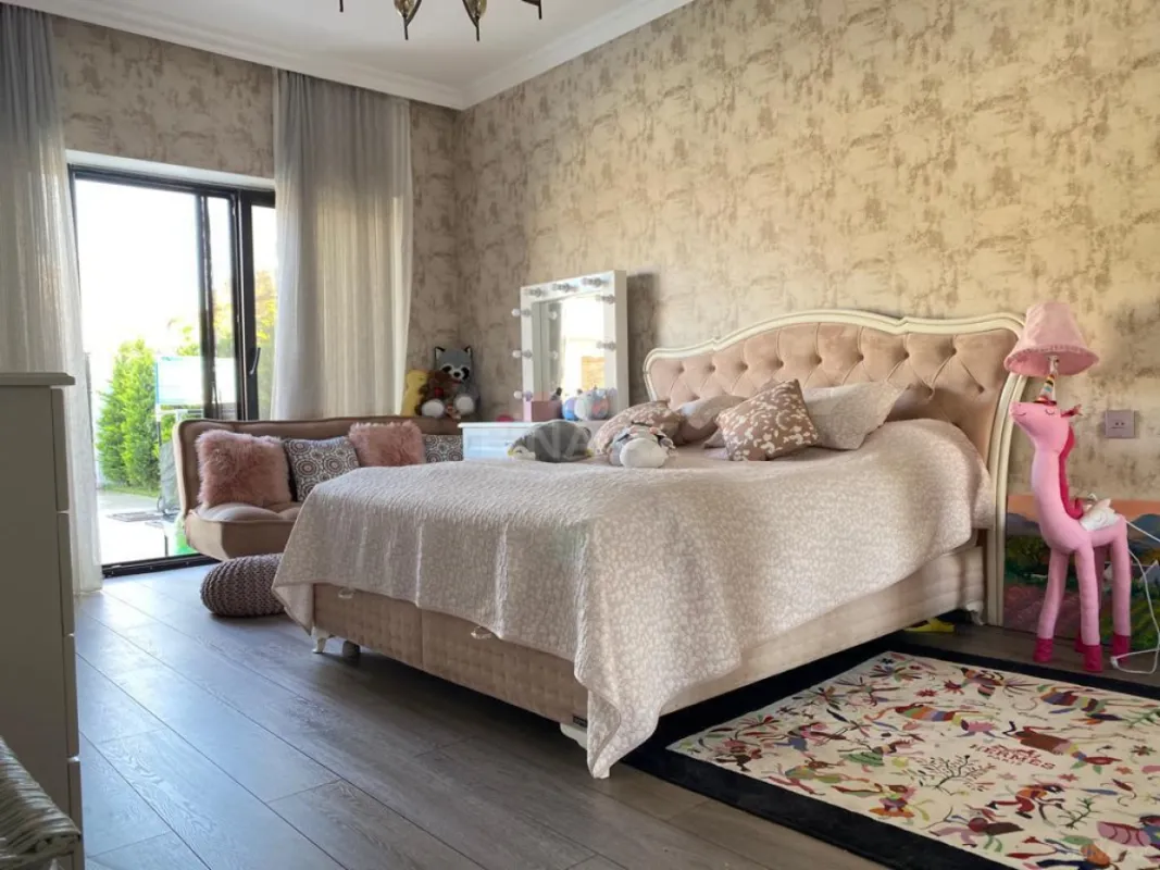 Kirayə verilir 5 otaqlı həyət evi 220 m²