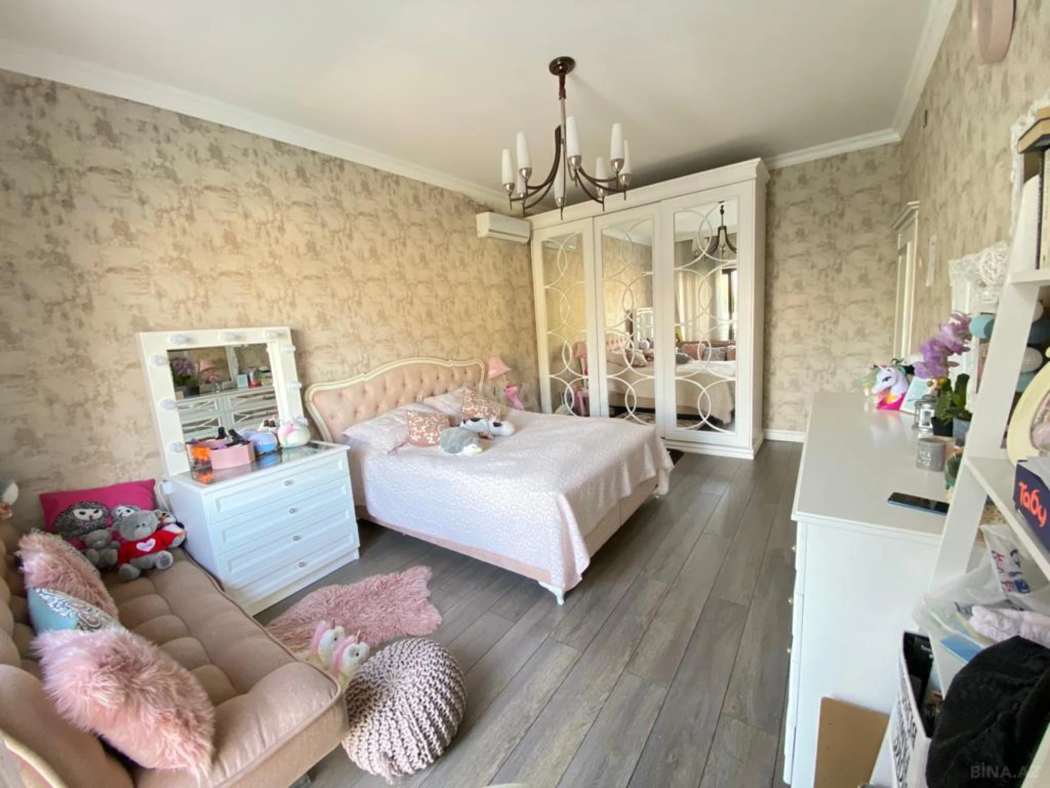 Kirayə verilir 5 otaqlı həyət evi 220 m²