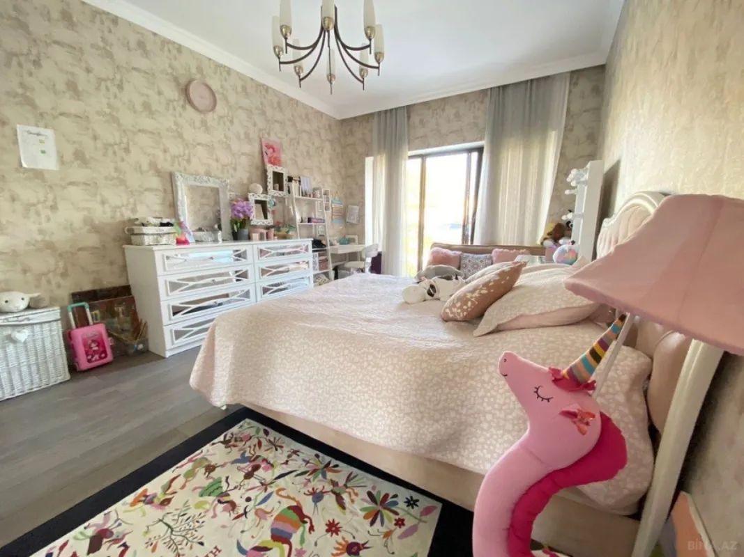 Kirayə verilir 5 otaqlı həyət evi 220 m²