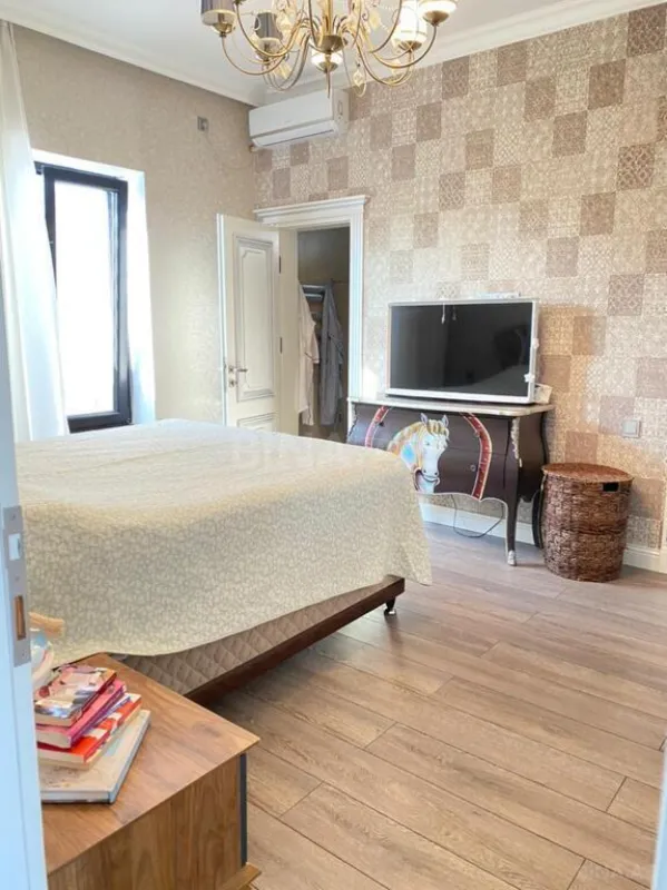 Kirayə verilir 5 otaqlı həyət evi 220 m²