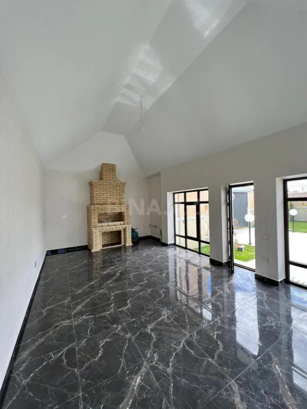 Satılır həyət evi 200 m²