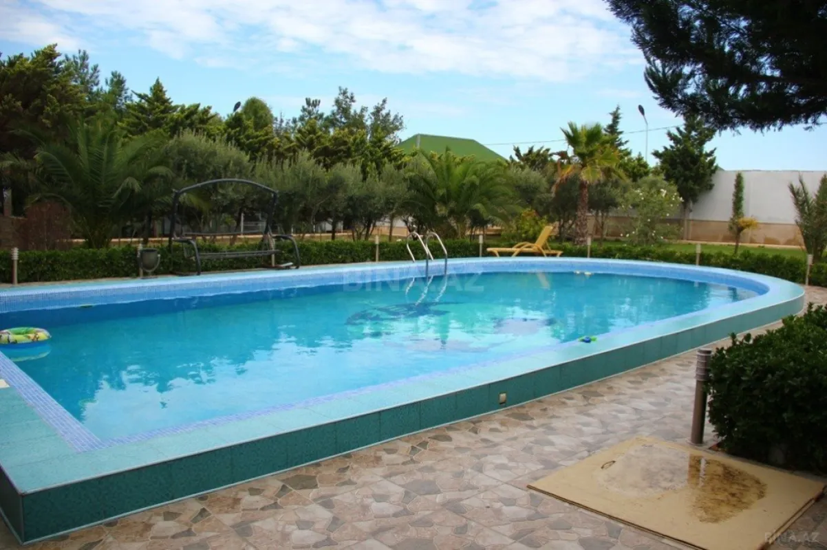 Kirayə verilir 6 otaqlı həyət evi 360 m²