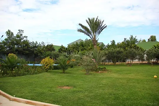 Kirayə verilir 6 otaqlı həyət evi 360 m²