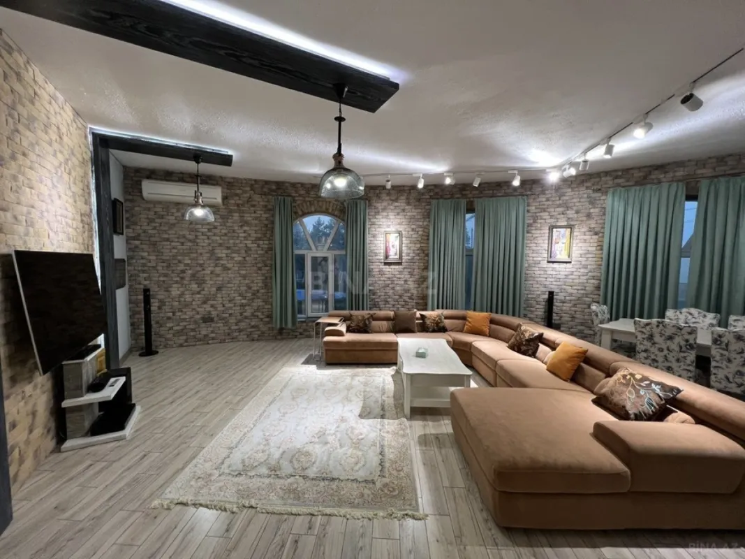 Kirayə verilir 6 otaqlı həyət evi 360 m²