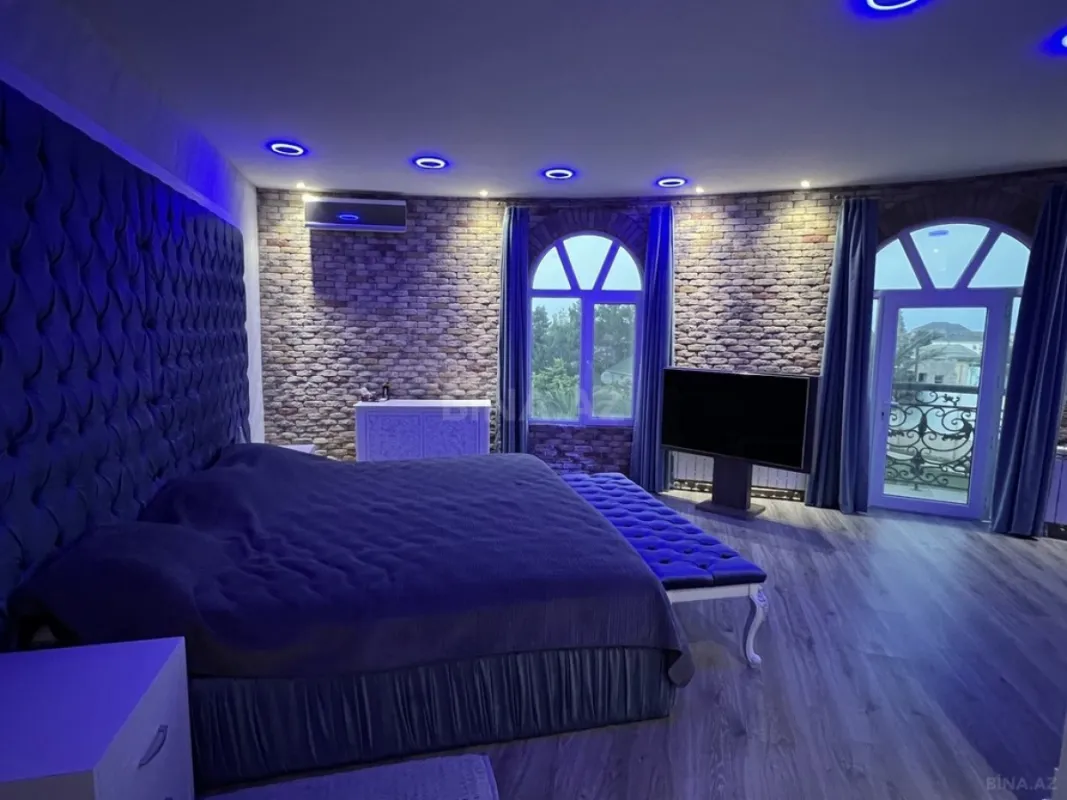 Kirayə verilir 6 otaqlı həyət evi 360 m²