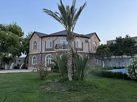 Kirayə verilir 6 otaqlı həyət evi 360 m²