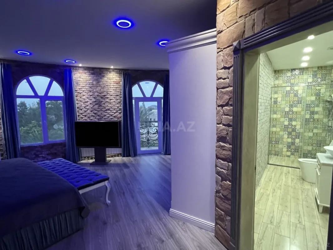 Kirayə verilir 6 otaqlı həyət evi 360 m²