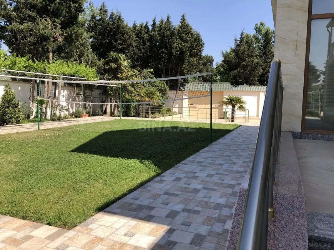Kirayə verilir 5 otaqlı həyət evi 400 m²
