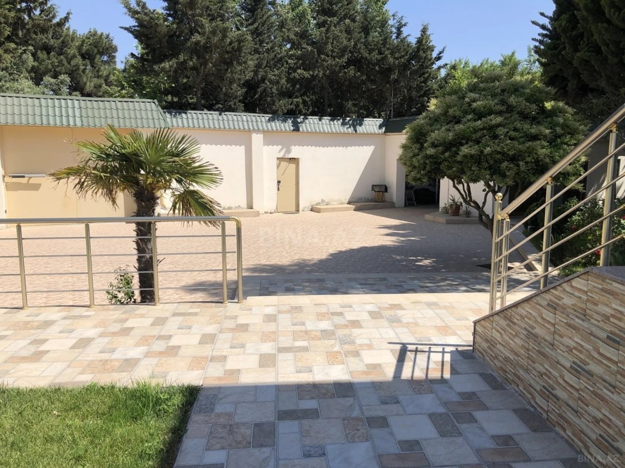 Kirayə verilir 5 otaqlı həyət evi 400 m²