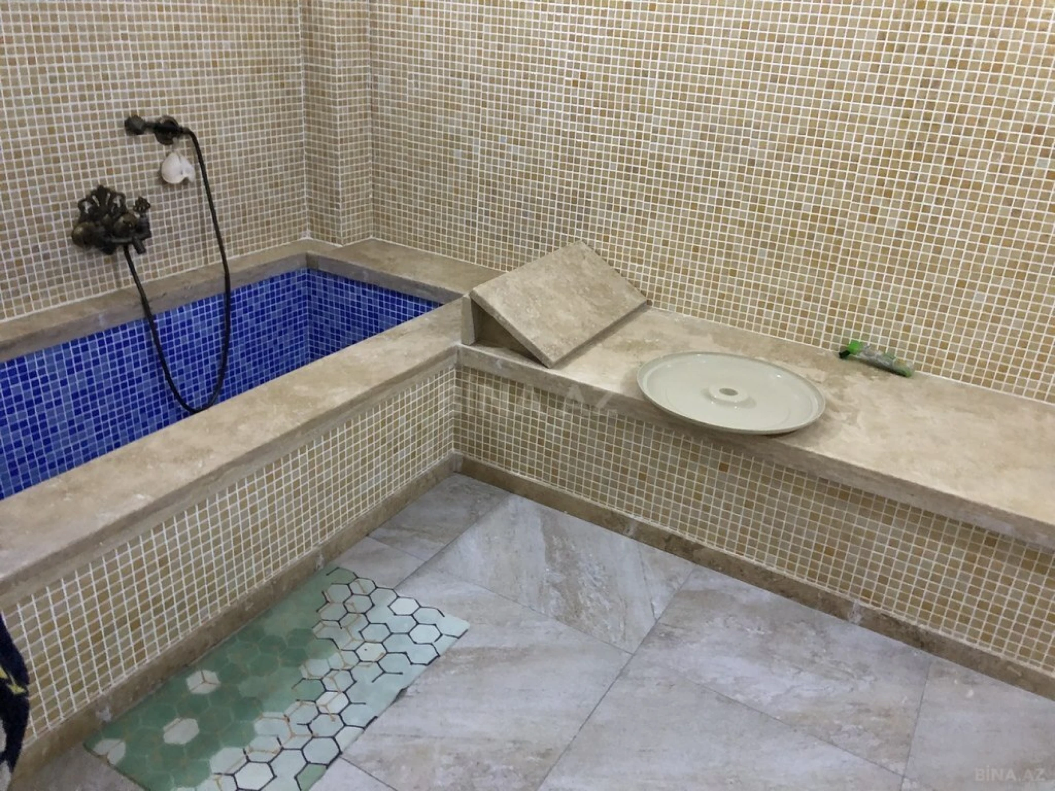 Kirayə verilir 5 otaqlı həyət evi 400 m²