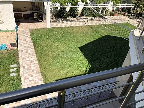 Kirayə verilir 5 otaqlı həyət evi 400 m²