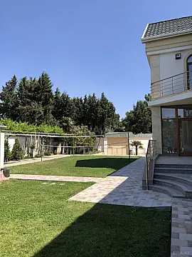 Kirayə verilir 5 otaqlı həyət evi 400 m²