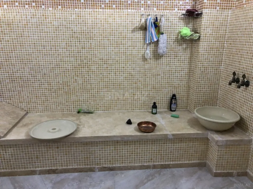 Kirayə verilir 5 otaqlı həyət evi 400 m²