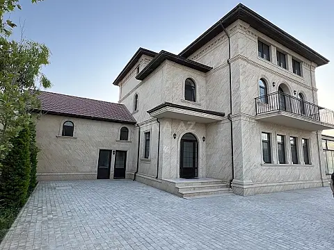 Kirayə verilir 7 otaqlı həyət evi 480 m² — Bakı, Şüvəlan 7 otaq 480.00 m²