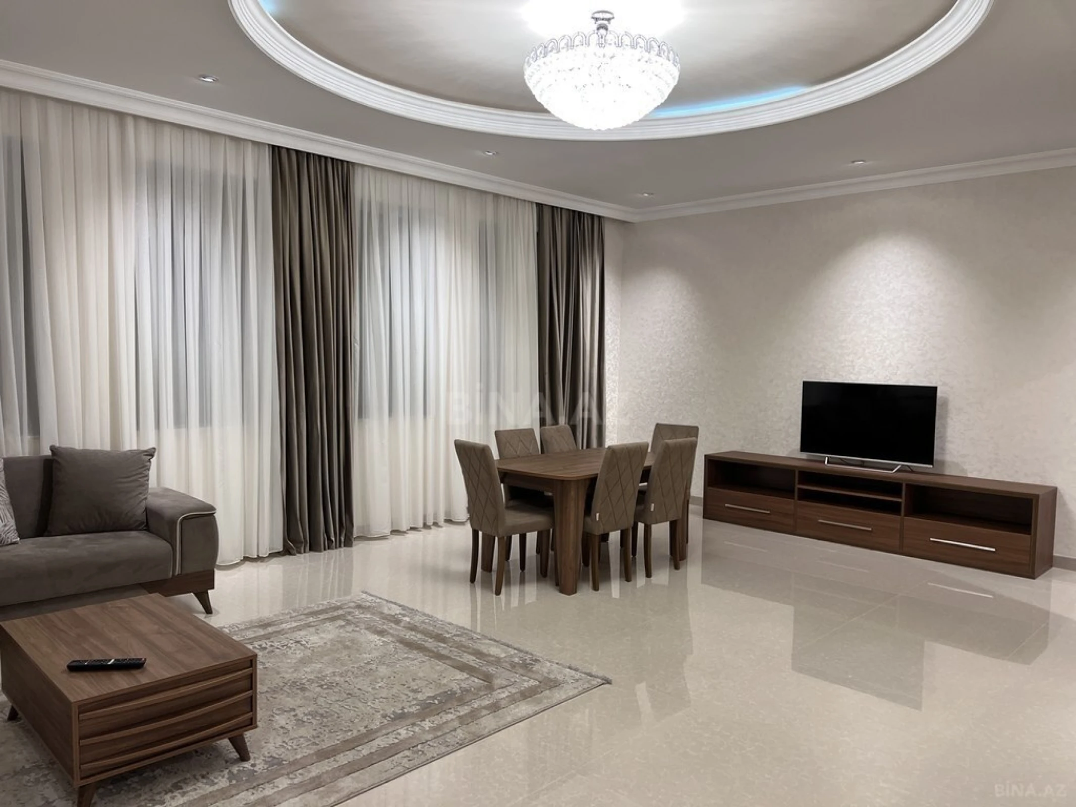Kirayə verilir 7 otaqlı həyət evi 480 m²