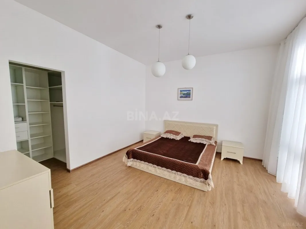 Satılır həyət evi 320 m²