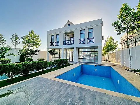 Satılır həyət evi 320 m²